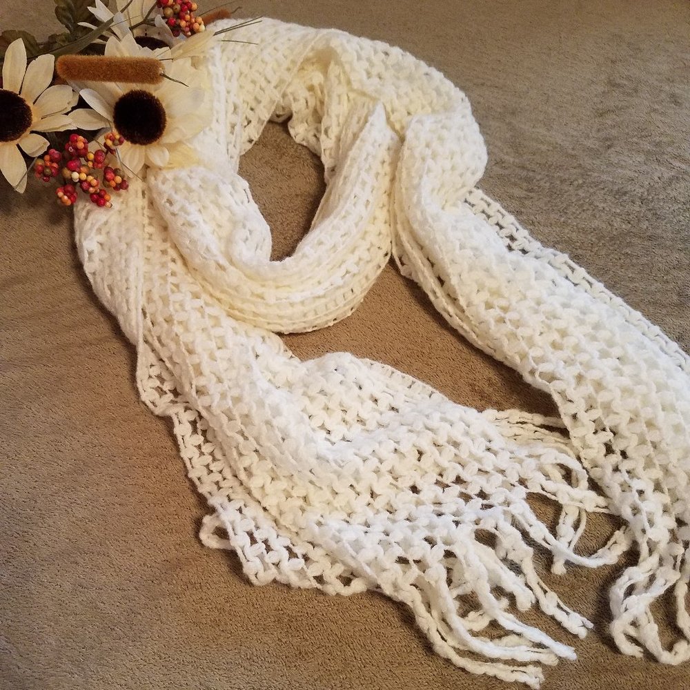 2 Scarf bundle - Picture 15 of 16